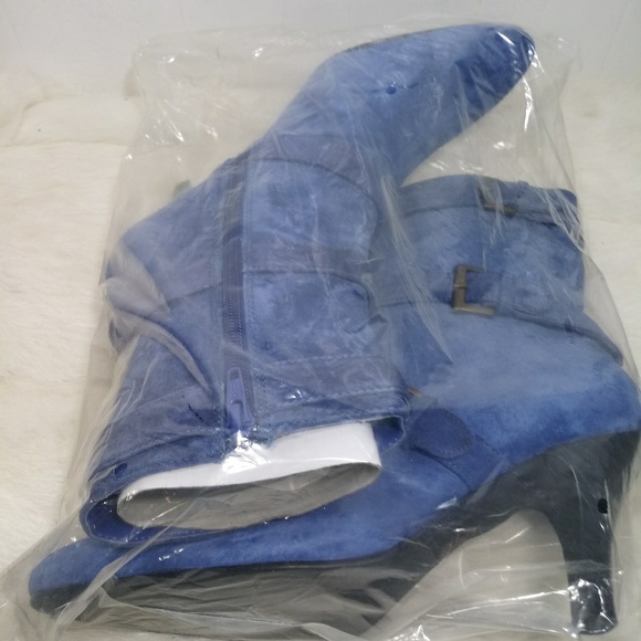 AJ VALENCI ANKLE BOOTS. - Picture 6 of 8